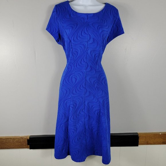Sandra Darren Dresses & Skirts - Sandra Darren Royal Blue Short Sleeve Plus Size 16 Cocktail Dress